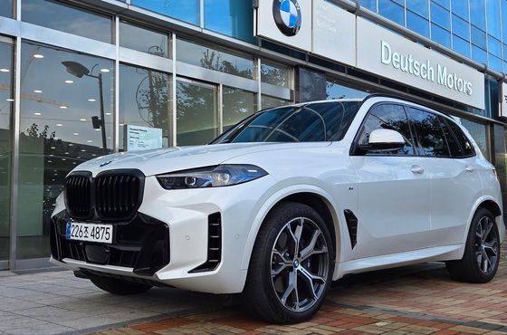 BMW X5 xDrive 40i M Sport — пробег 4 435 км — фото 1 из 4