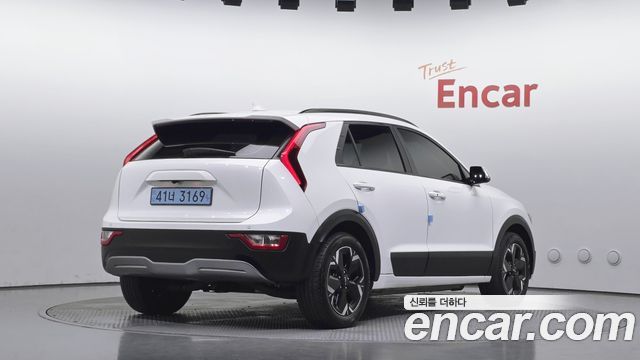 Kia Niro Air — пробег 36 754 км — фото 2 из 5