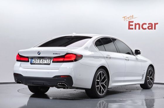 BMW 5-Series 530e M Sport — пробег 74 863 км — фото 2 из 5
