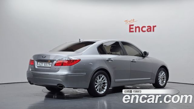 Hyundai Genesis из Кореи Encar