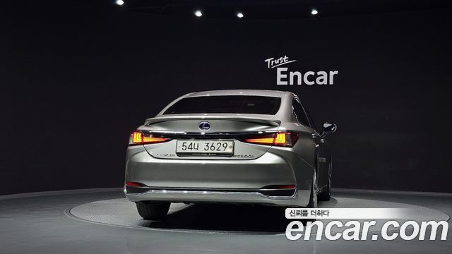 Lexus ES Executive — пробег 159 734 км — фото 4 из 5
