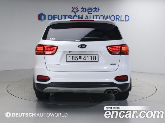 Kia Sorento Diesel 2.0 2WD Prestige — пробег 117 385 км — фото 4 из 5