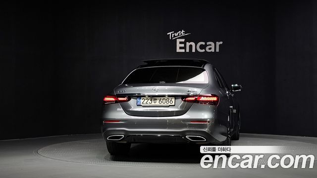 Mercedes-Benz E-Class E350 4MATIC AMG Line — пробег 78 616 км — фото 4 из 5