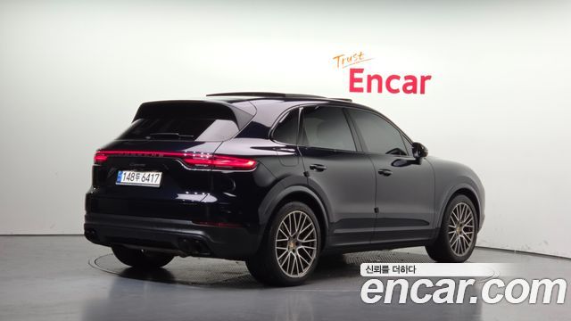 Porsche Cayenne 3.0 PLATINUM EDITION — пробег 17 426 км — фото 2 из 5