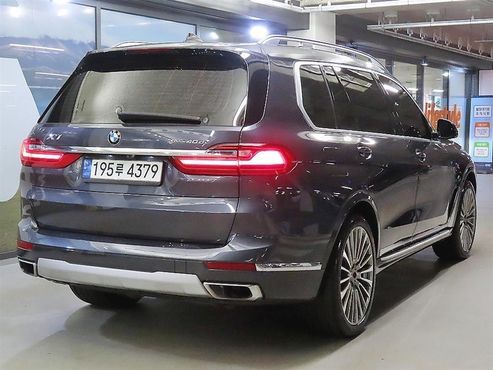BMW X7 xDrive 40d Design Pure Excellence 7-Seater — пробег 105 060 км — фото 2 из 5