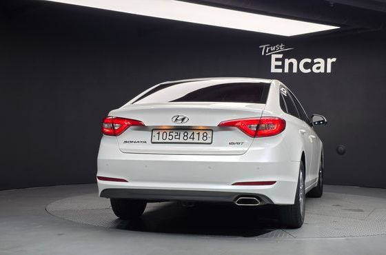 Hyundai Sonata 1.7 Diesel Style — пробег 141 719 км — фото 4 из 5