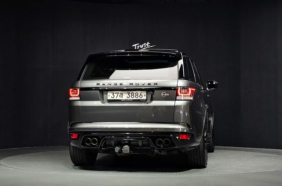 Land Rover Range Rover Sport 5.0 SVR — пробег 115 251 км — фото 4 из 5