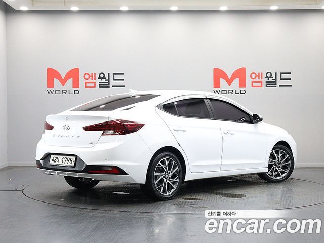 Hyundai AVANTE из Кореи Encar