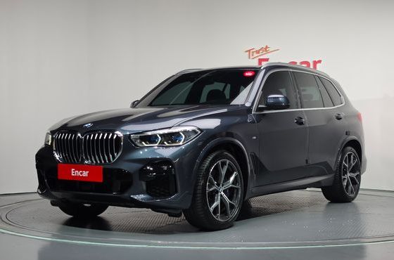 BMW X5 xDrive 40i M Sport — пробег 43 085 км — фото 1 из 5