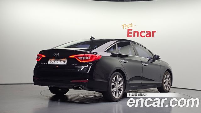Hyundai Sonata 2.0 Premium — пробег 84 202 км — фото 2 из 5