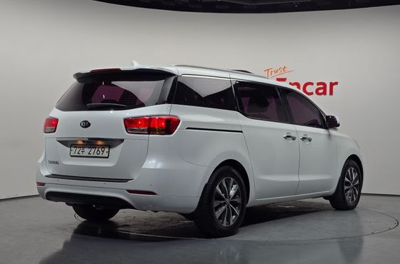 Kia Carnival 11-seater Luxury — пробег 192 190 км — фото 2 из 5