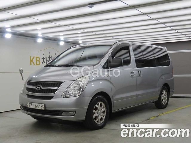 Hyundai Starex 12-Seater Wagon CVX Luxury — пробег 196 997 км — фото 1 из 5