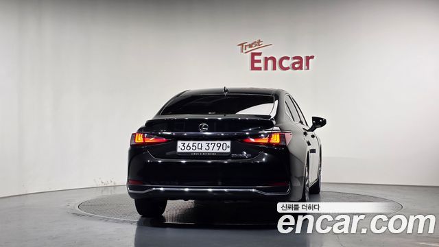 Lexus ES Executive — пробег 120 894 км — фото 4 из 5