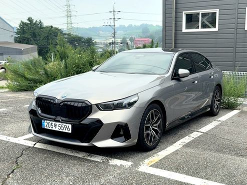 BMW 5-Series 520i M Sport — пробег 10 000 км — фото 1 из 5