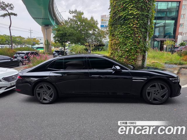 Genesis G90 Gasoline 3.5 Turbo e-S/C AWD Black — пробег 46 000 км — фото 5 из 5