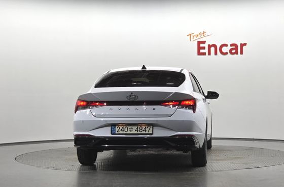 Hyundai AVANTE 1.6 Modern — пробег 19 607 км — фото 4 из 5