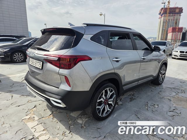 Kia Seltos из Кореи Encar