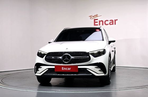 Mercedes-Benz GLC-Class GLC300 4MATIC AMG Line — пробег 17 817 км — фото 3 из 5