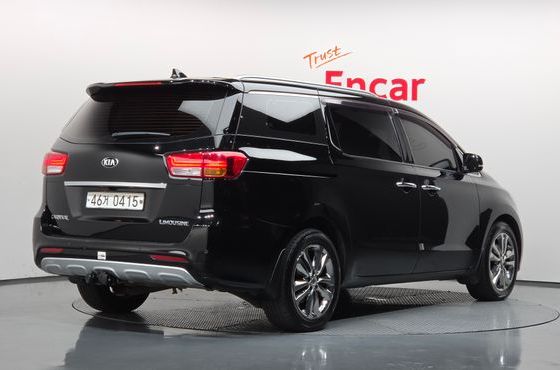 Kia Carnival 7-seater Limousine President — пробег 167 373 км — фото 2 из 5