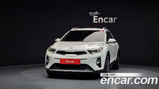 Kia Stonic из Кореи Encar