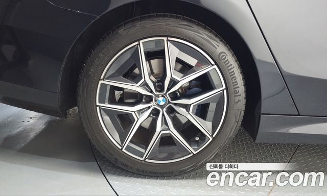 BMW 5-Series 520i M Sport — пробег 16 728 км — фото 5 из 5