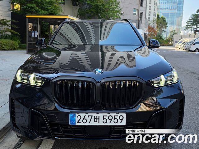 BMW X5 xDrive 40i M Sport — пробег 14 700 км — фото 1 из 5