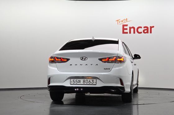 Hyundai Sonata Premium — пробег 187 107 км — фото 4 из 5