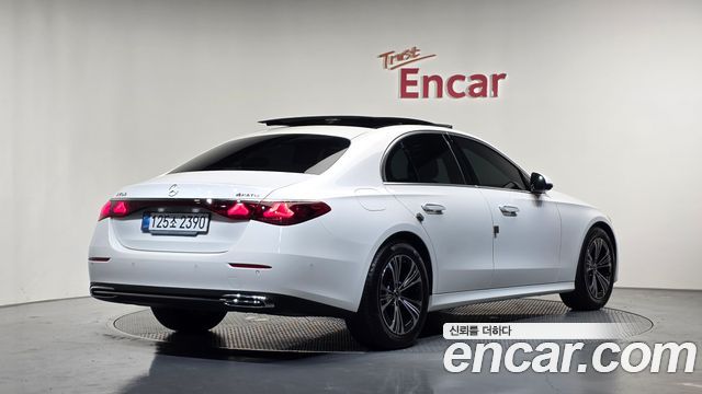 Mercedes-Benz E-Class из Кореи Encar