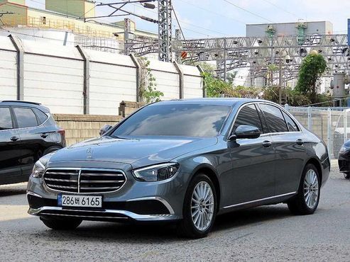 Mercedes-Benz E-Class E250 Exclusive — пробег 64 543 км — фото 2 из 5