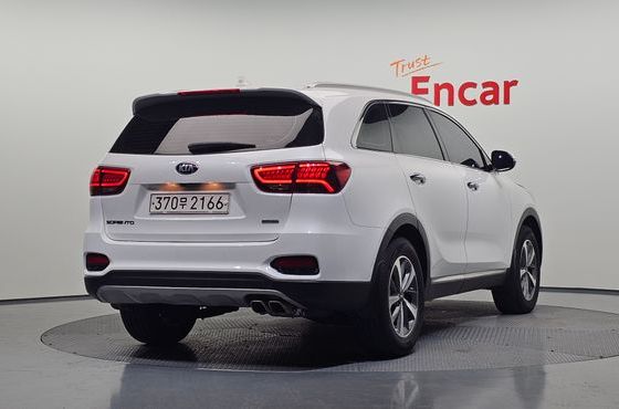 Kia Sorento Diesel 2.0 2WD Prestige — пробег 107 660 км — фото 2 из 5