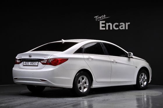 Hyundai Sonata LPi Deluxe — пробег 112 767 км — фото 2 из 5