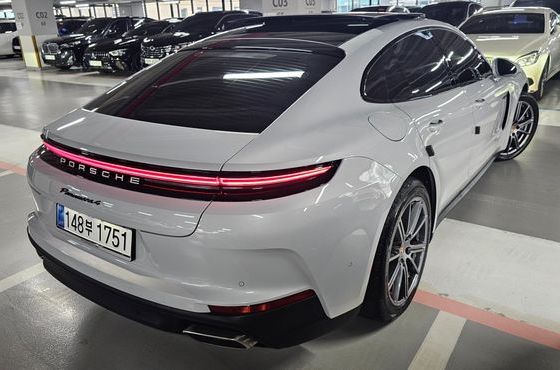 Porsche Panamera 2.9 AWD E-Hybrid — пробег 15 573 км — фото 4 из 5