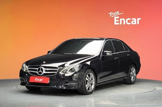 Mercedes-Benz E-Class E220 Bluetec Avantgarde — пробег 66 692 км — фото 1 из 5