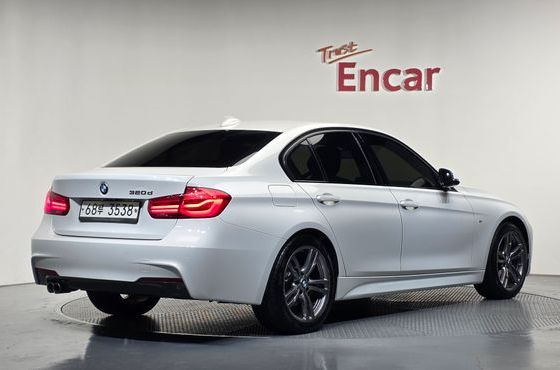 BMW 3-Series 320d M Sport — пробег 74 284 км — фото 2 из 5