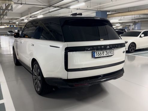 Land Rover Range Rover P530 Autobiography Long Wheel Base — пробег 30 000 км — фото 4 из 5