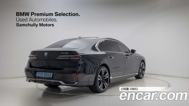 BMW i7 xDrive 60 M sport — пробег 18 428 км — фото 4 из 5
