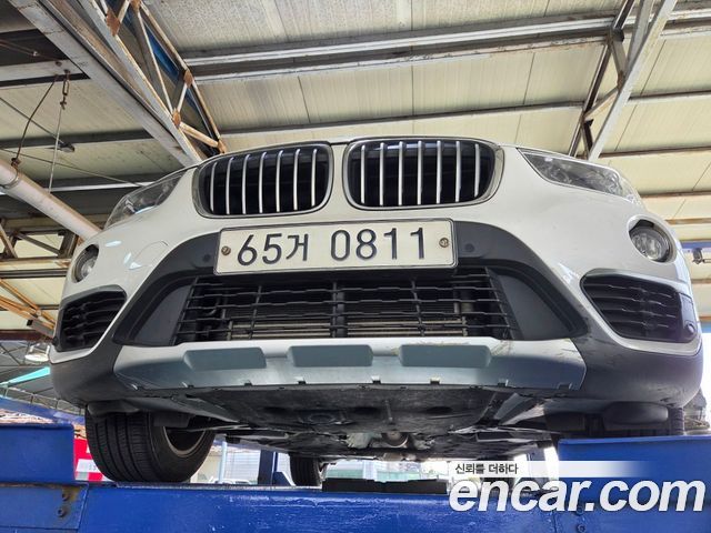 BMW X1 xDrive 18d — пробег 151 240 км — фото 1 из 2