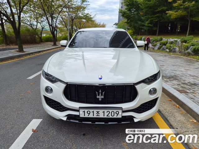Maserati Levante 3.0 AWD — пробег 91 400 км — фото 3 из 5