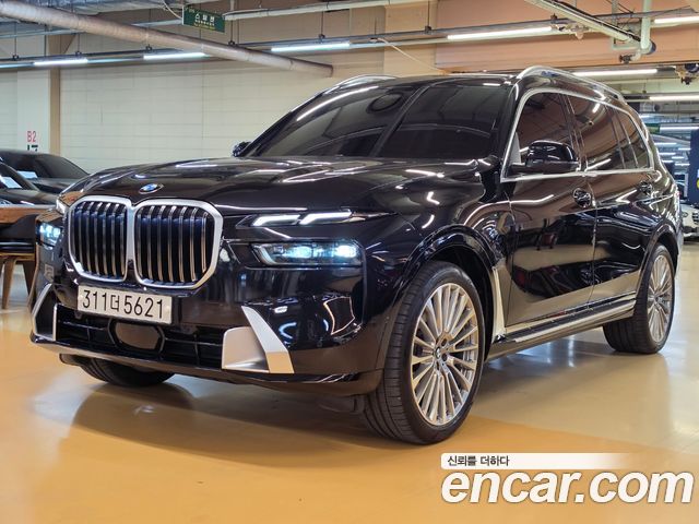 BMW X7 xDrive 40i Design Pure Excellence 7-Seater — пробег 53 000 км — фото 2 из 5