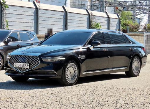 Genesis G90 5.0 AWD Limousine Prestige — пробег 286 424 км — фото 3 из 5