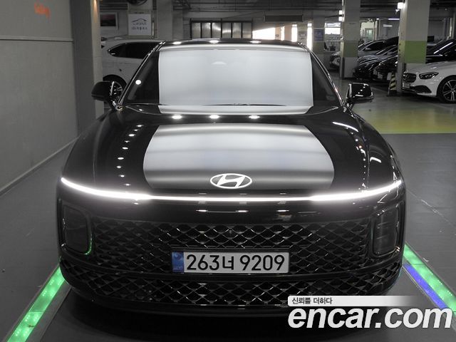 Hyundai Grandeur Calligraphy — пробег 8 800 км — фото 1 из 5