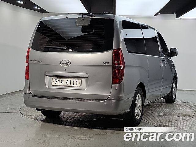 Hyundai Starex 12-Seater Wagon CVX Deluxe — пробег 143 278 км — фото 2 из 5