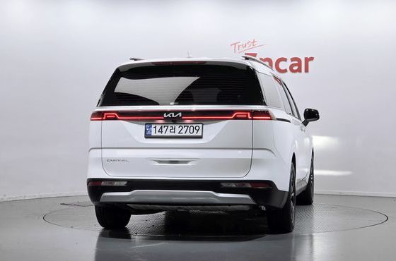 Kia Carnival Diesel 9-Seater Prestige — пробег 76 277 км — фото 4 из 5
