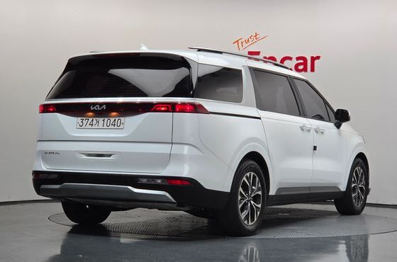 Kia Carnival Gasoline 9-Seater Prestige — пробег 128 237 км — фото 2 из 5