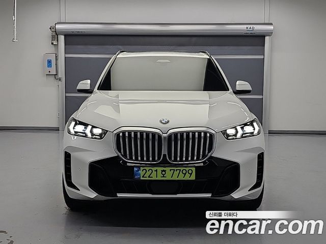 BMW X5 xDrive 40i M Sport — пробег 37 968 км — фото 1 из 2