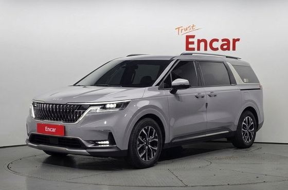 Kia Carnival Diesel 9-Seater Signature — пробег 69 967 км — фото 1 из 5