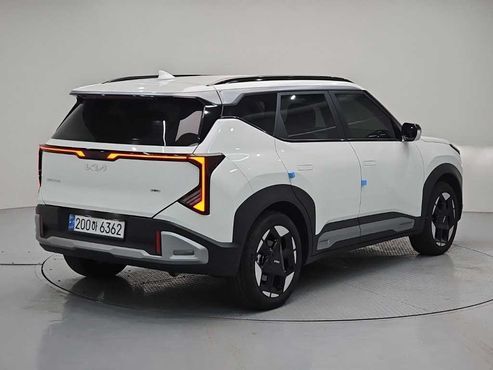 Kia Seltos HEV 1.6 2WD Prestige — пробег 9 500 км — фото 4 из 5