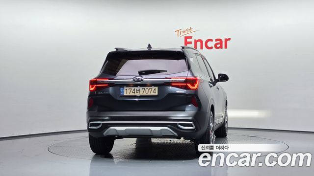 Kia Seltos из Кореи Encar