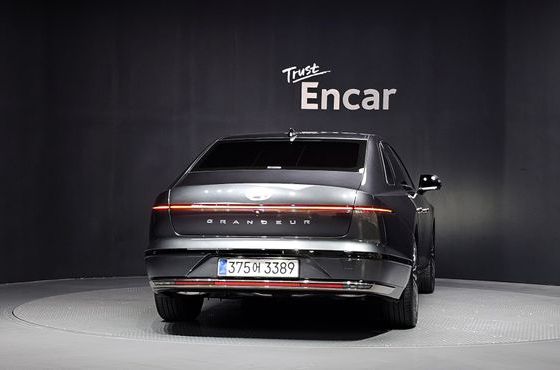Hyundai Grandeur Calligraphy — пробег 5 692 км — фото 4 из 5