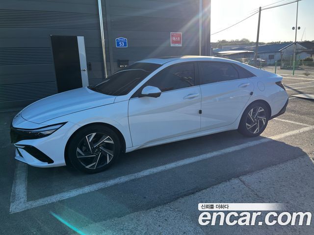 Hyundai AVANTE 1.6 Inspiration — пробег 55 500 км — фото 1 из 5